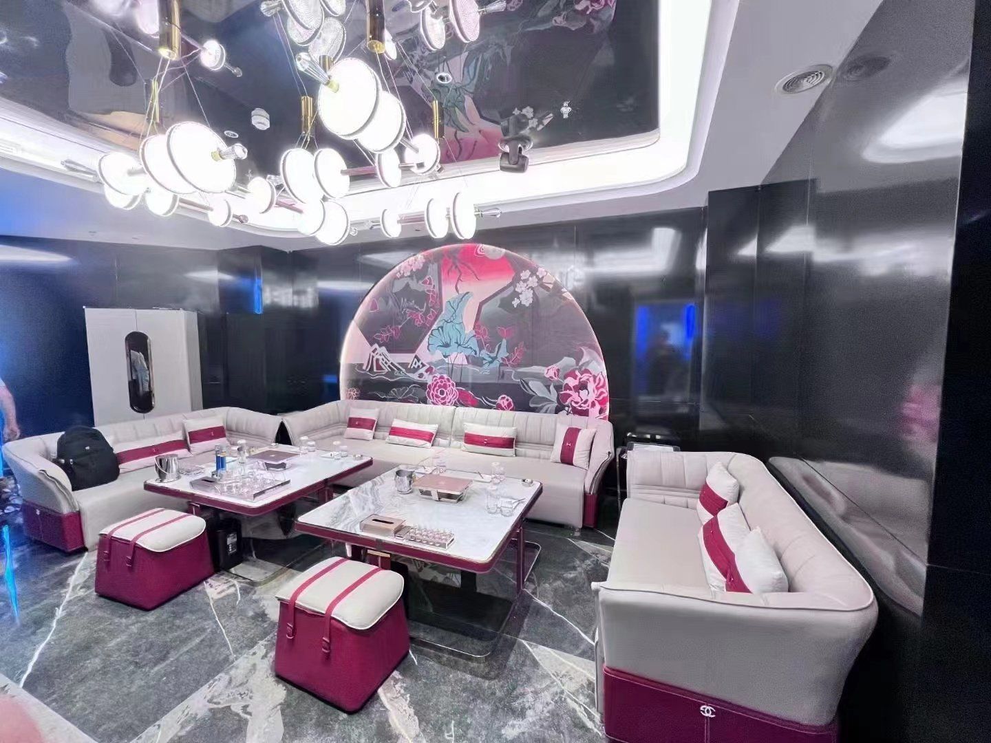 平凉商务ktv创新商务ktv新玩法-庄浪县ktv预定